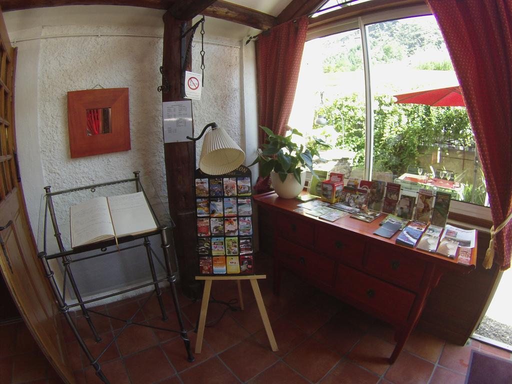 L'Auberge Catalane Latour-de-Carol Dış mekan fotoğraf