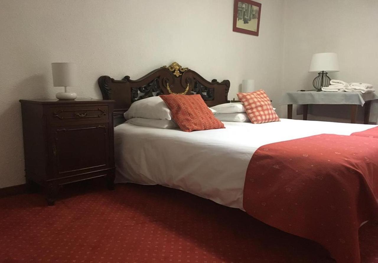 L'Auberge Catalane Latour-de-Carol Dış mekan fotoğraf